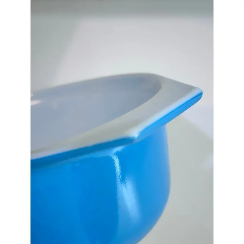 Vintage Pyrex Blue & White Snowflake Dish Bowl